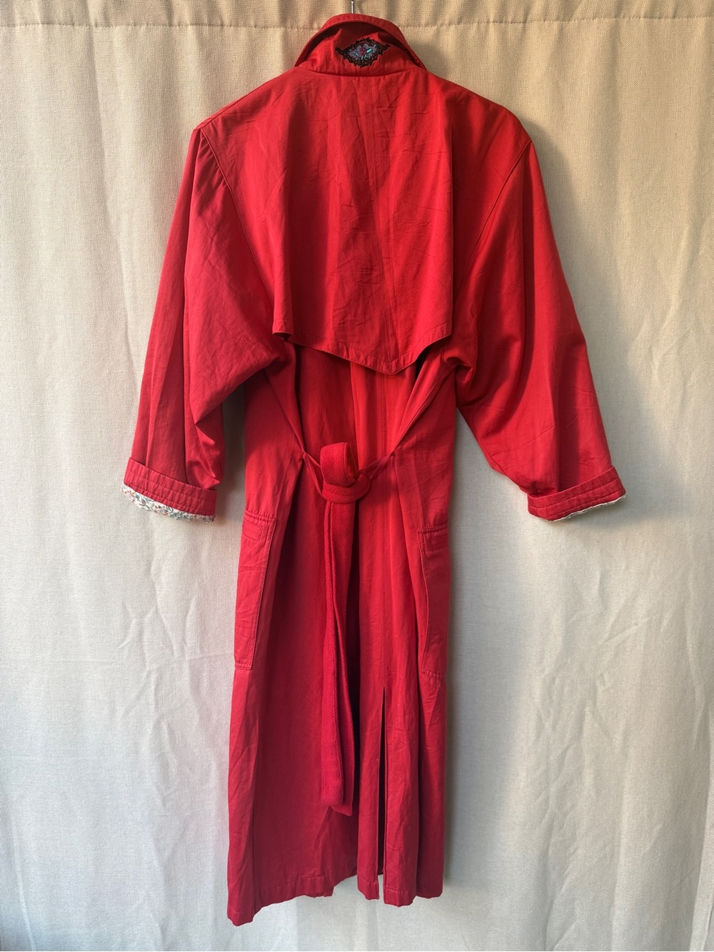Women's Long Red Double-Breasted Trench Coat with Notched Collar - Picture 4 of 6